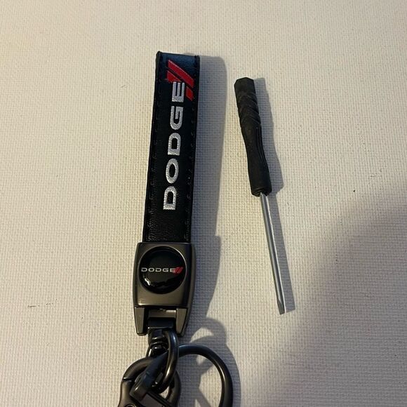 Dodge Challenger fob keychain in black NWT - Picture 4 of 5